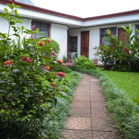 Casa Kibi Kibi Hotel San Jose  Bagian luar foto