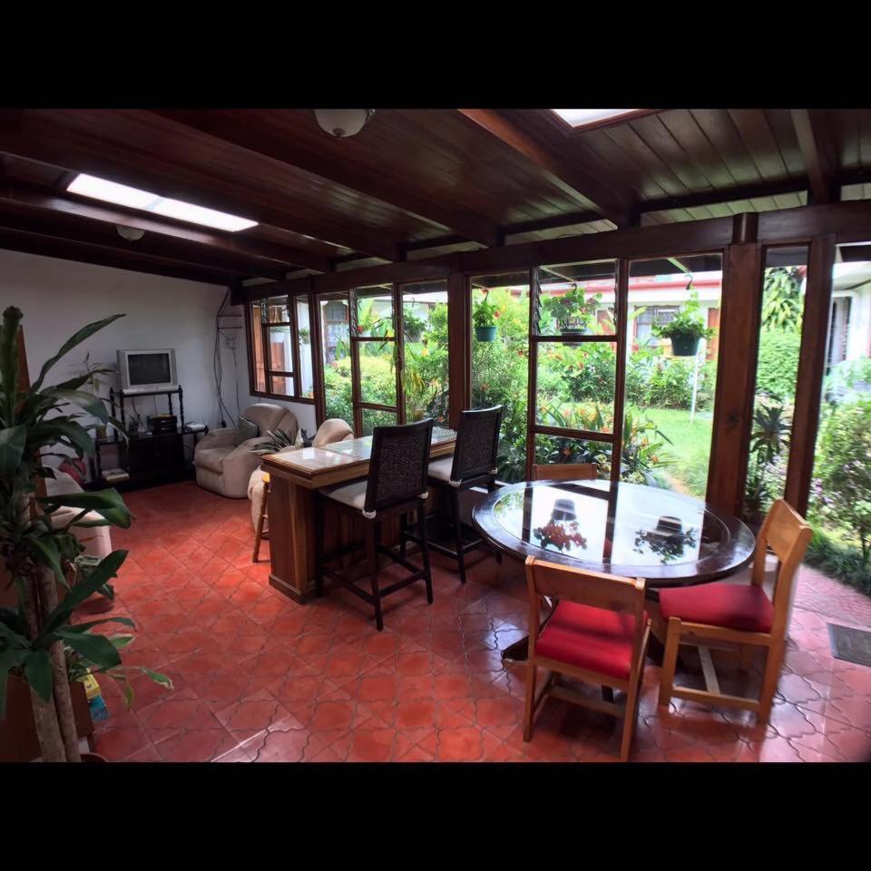 Casa Kibi Kibi Hotel San Jose  Bagian luar foto